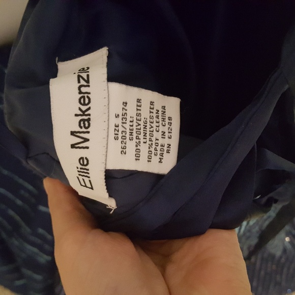 New Blue gown - Picture 3 of 3